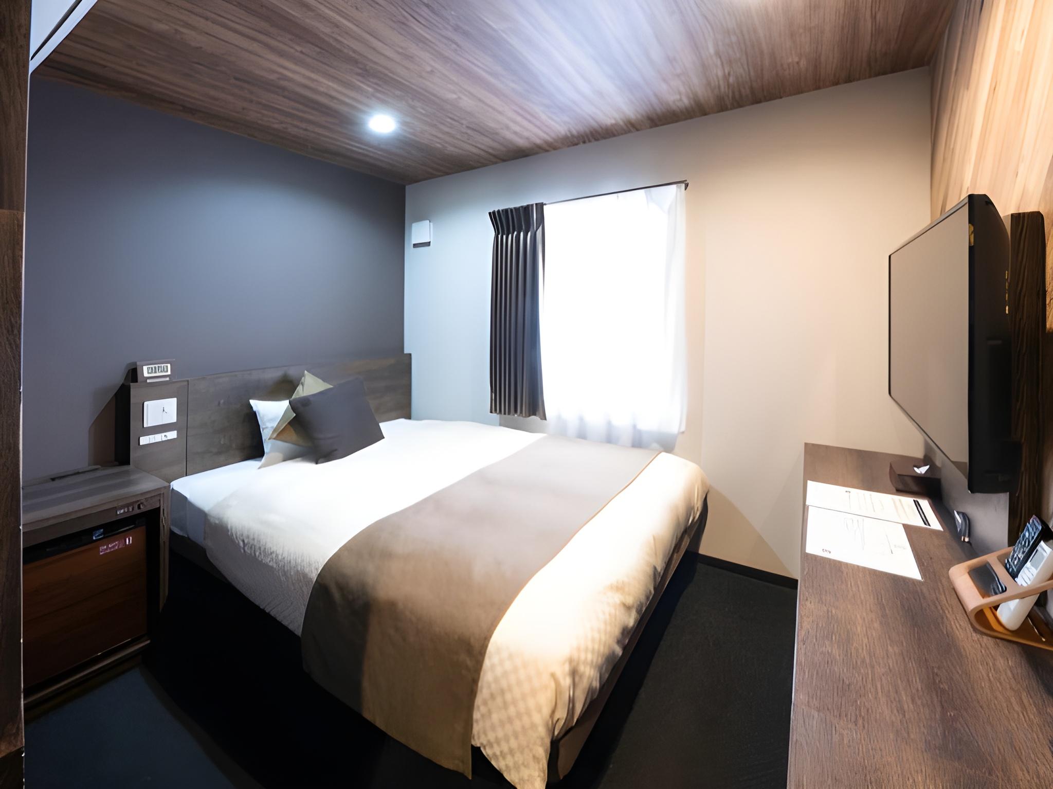 Semi Room, Standard, Single, Semi Double Bed