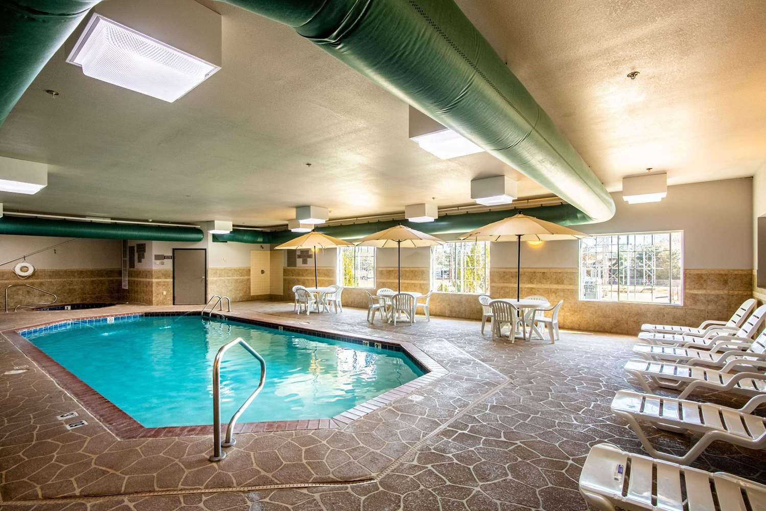 Country Inn & Suites By Radisson, El Dorado, AR 3/16