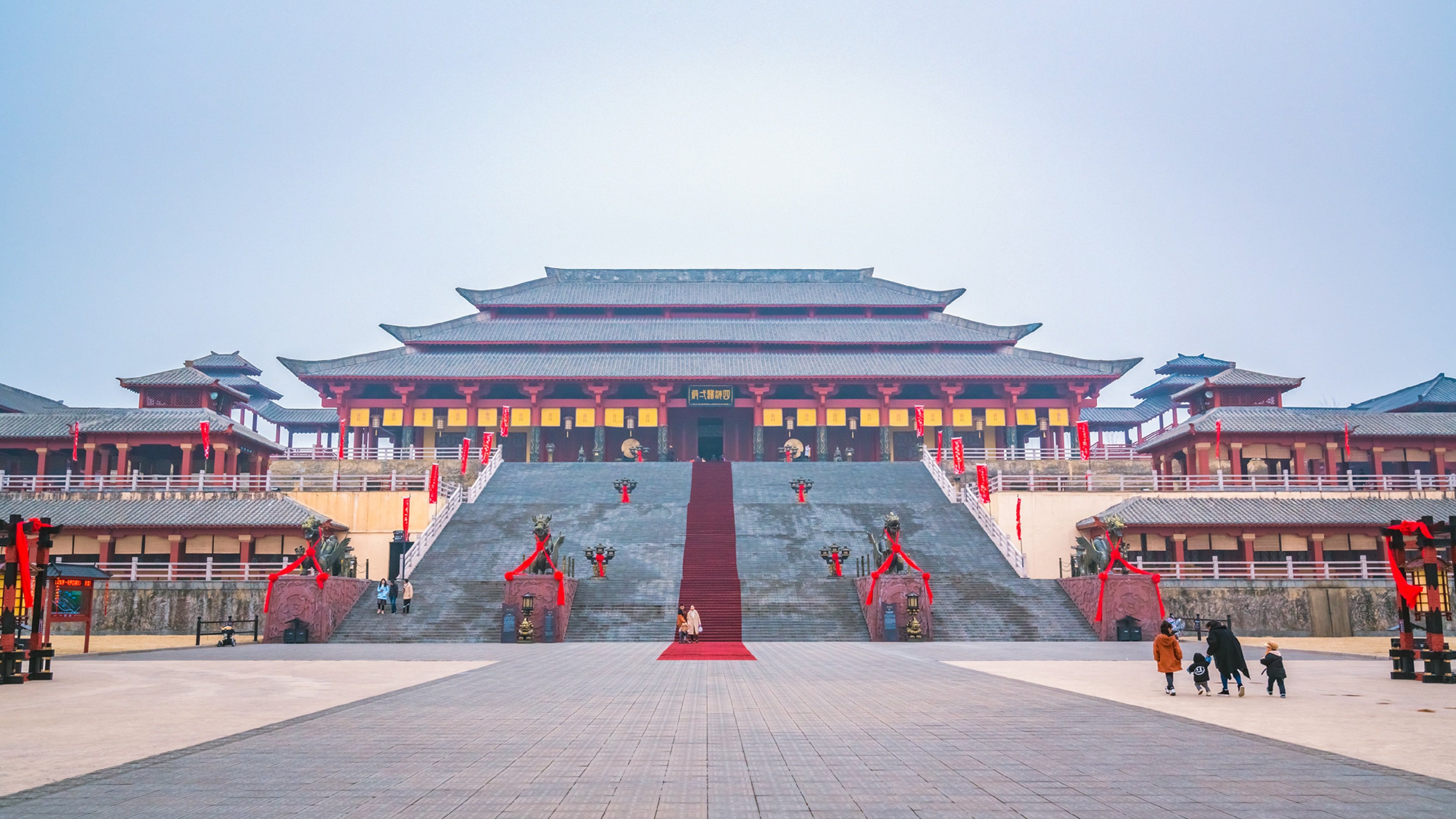 HOLIDAY INN EXPRESS Dongyang Hengdian 48/52