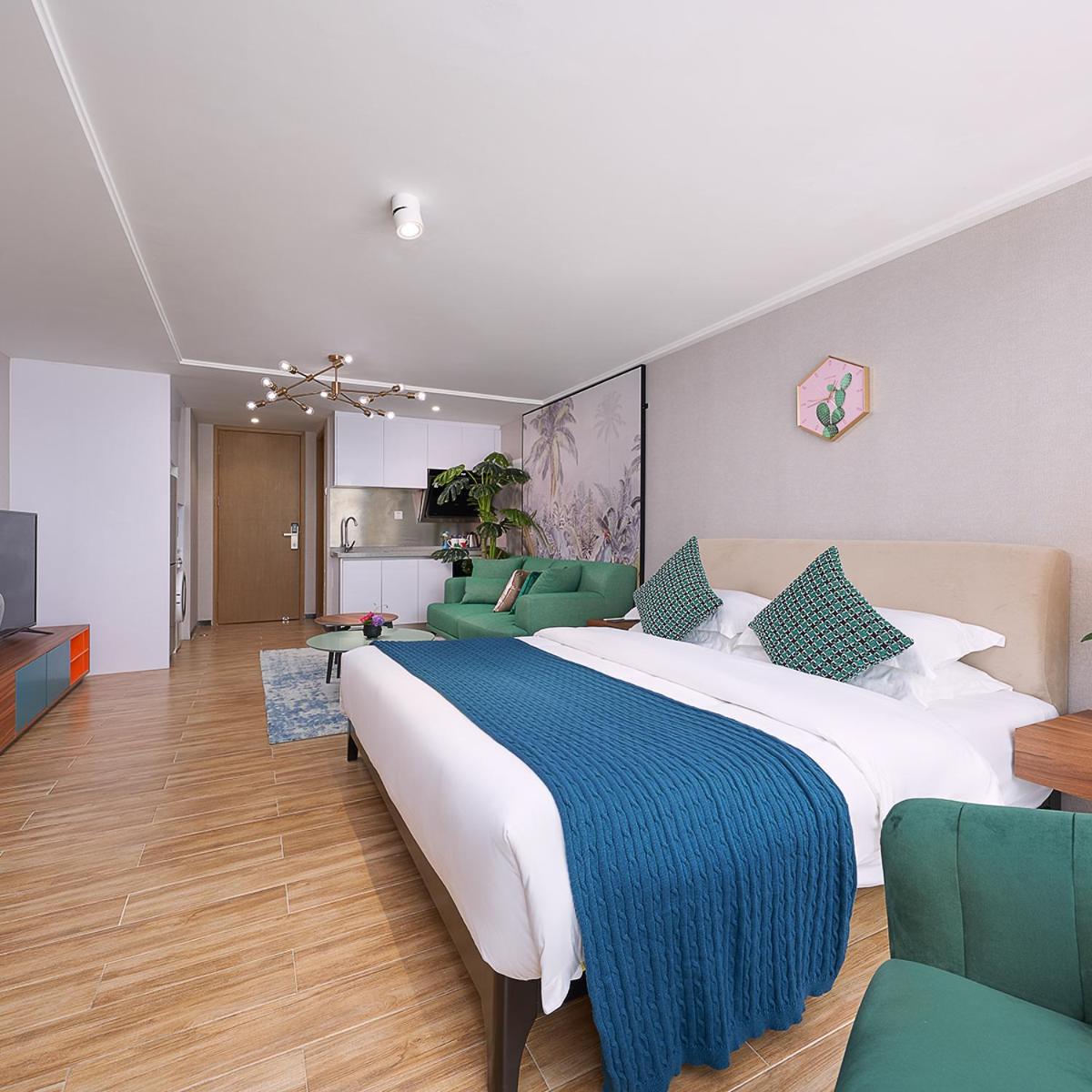 Boke Home Boutique Apartment 13/42