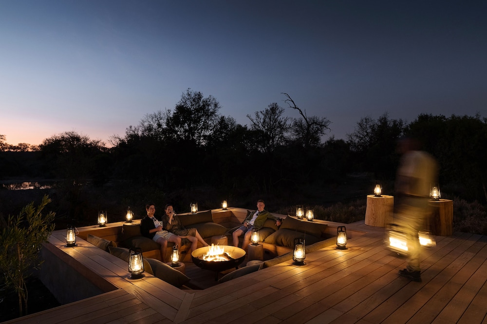 Monwana Game Lodge 18/19