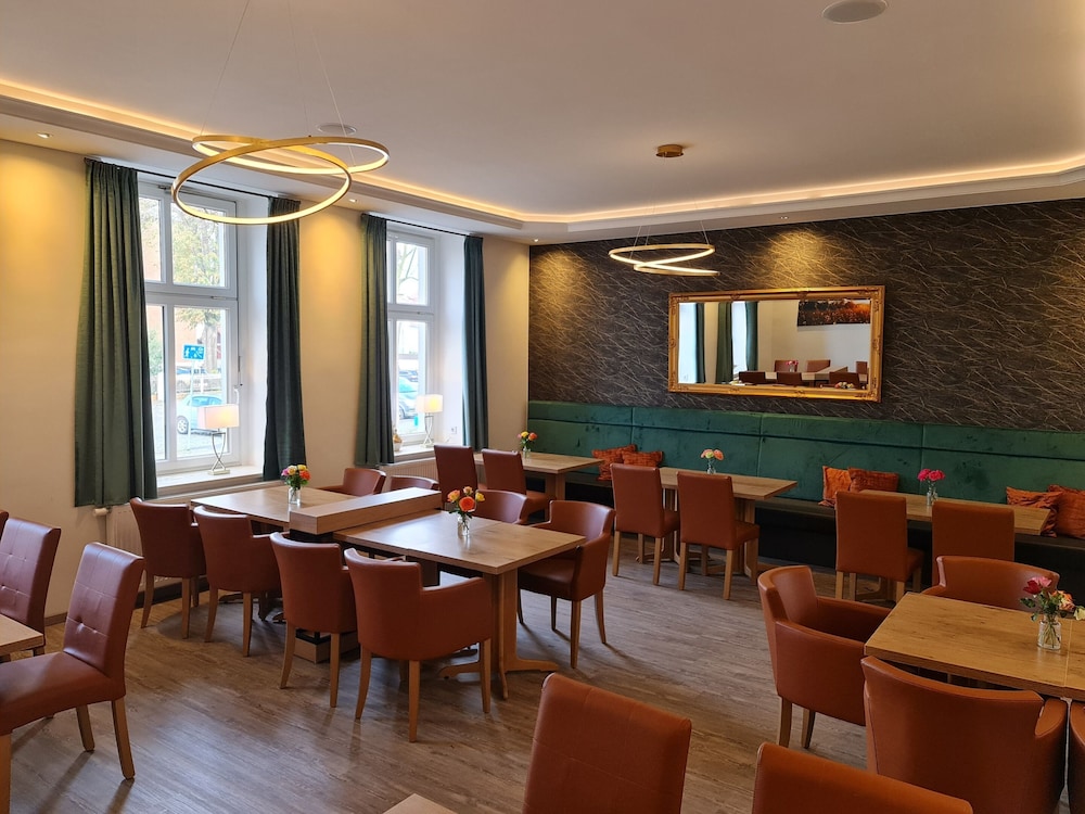 Parkhotel Senftenberg 39/60