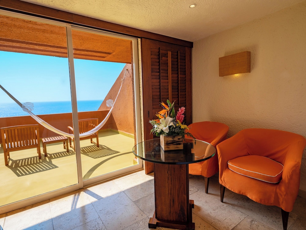 Las Brisas Ixtapa 40/74