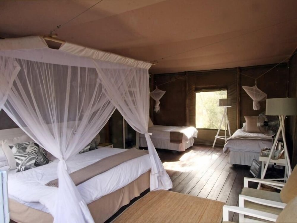Ngama Tented Safari Lodge 6/50