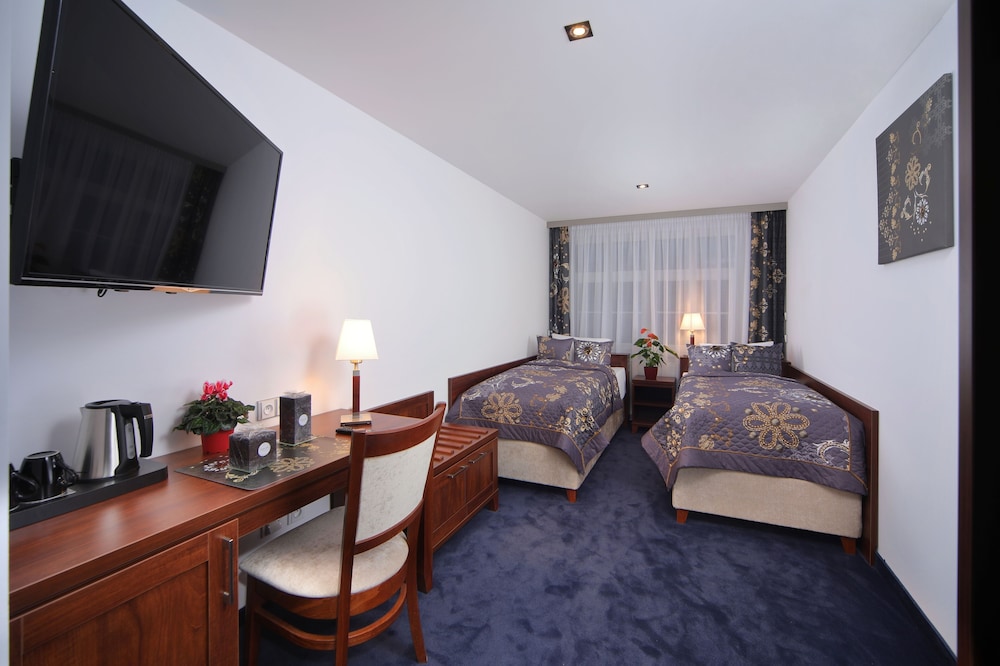 Hotel Central 1920 19/25