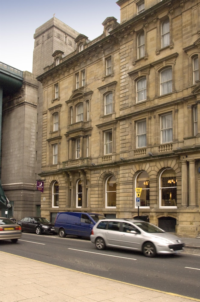 Premier Inn Newcastle City Centre (Quayside) 28/35