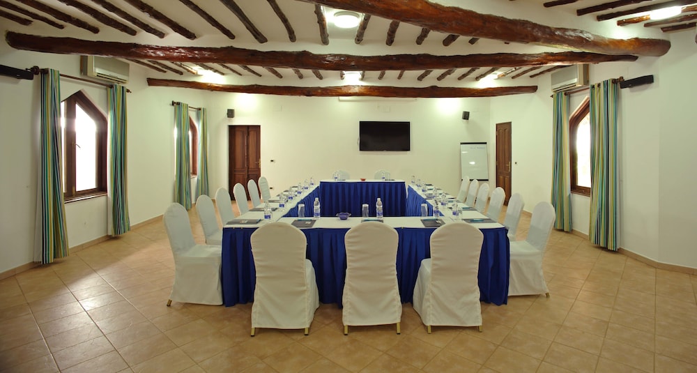 Sultan Sands Island Resort & Spa 59/69