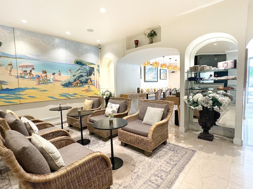 Hotel De Provence 50/70