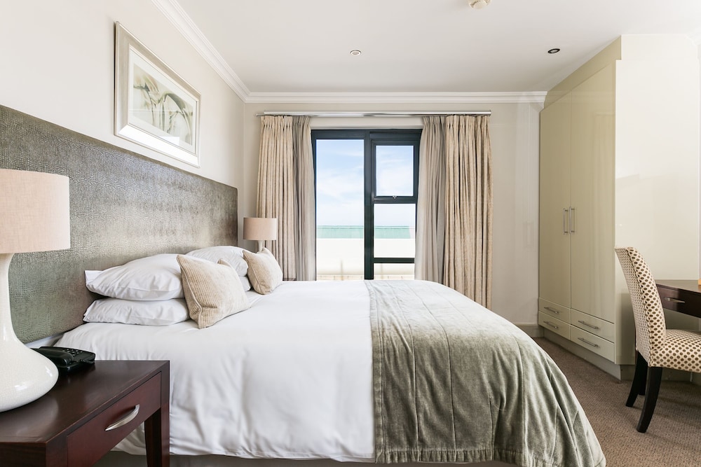 Harbour Square Hermanus Apartments 7/50