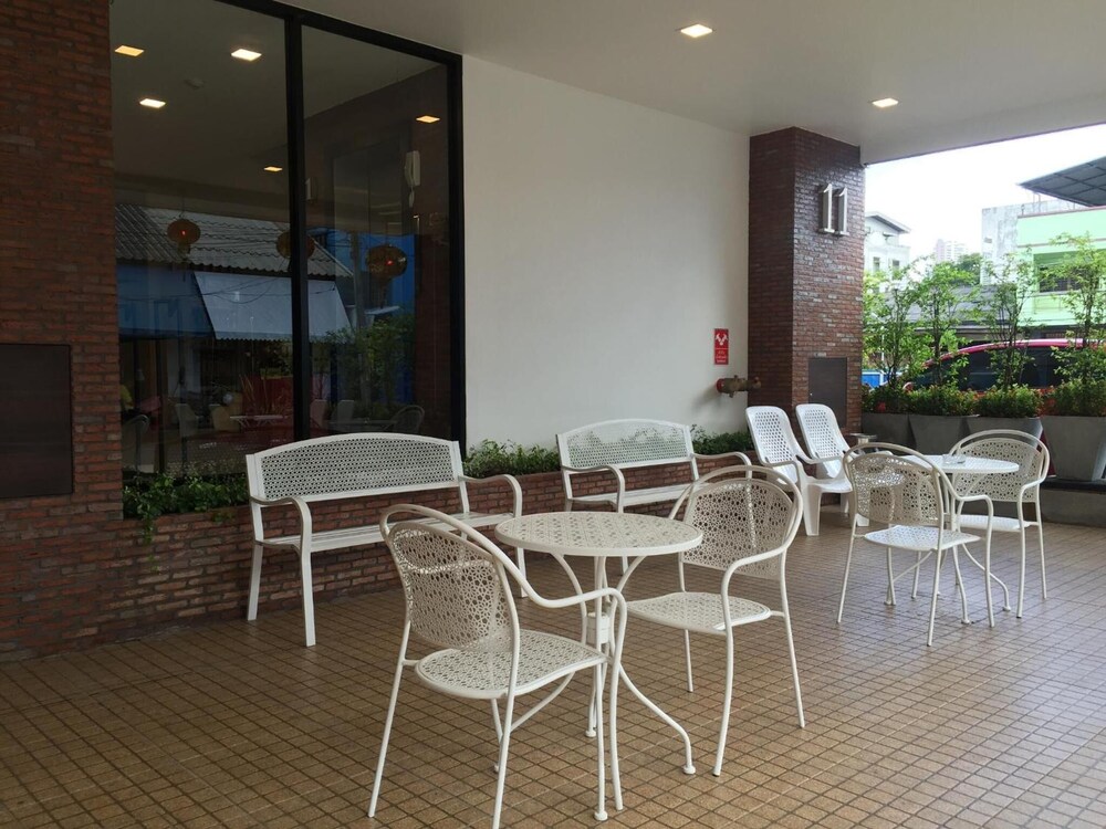U HATYAI HOTEL 60/65