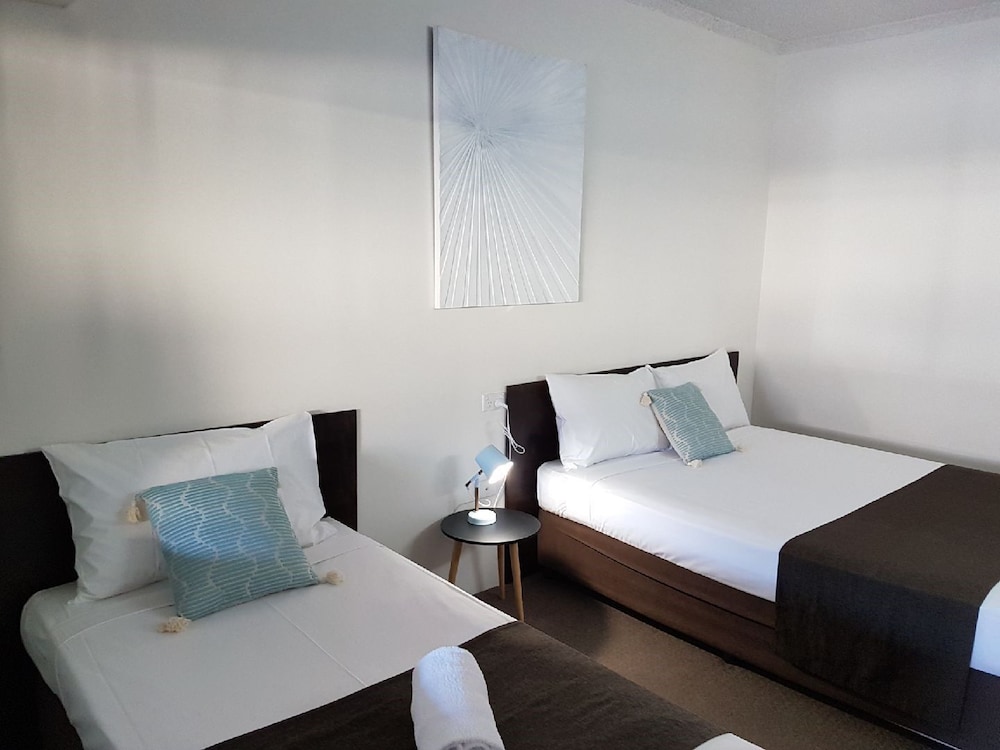 Coral Sands Motel 13/32