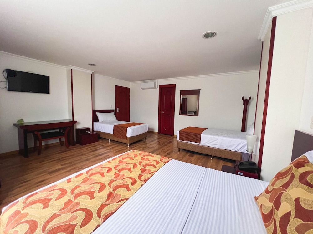 Luxor Plaza Hotel Pereira 12/50