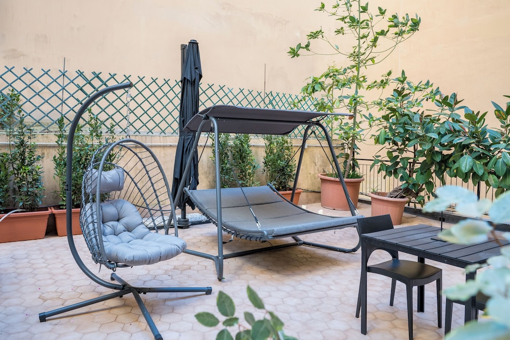 Salvator Rosa Rooms 29/48