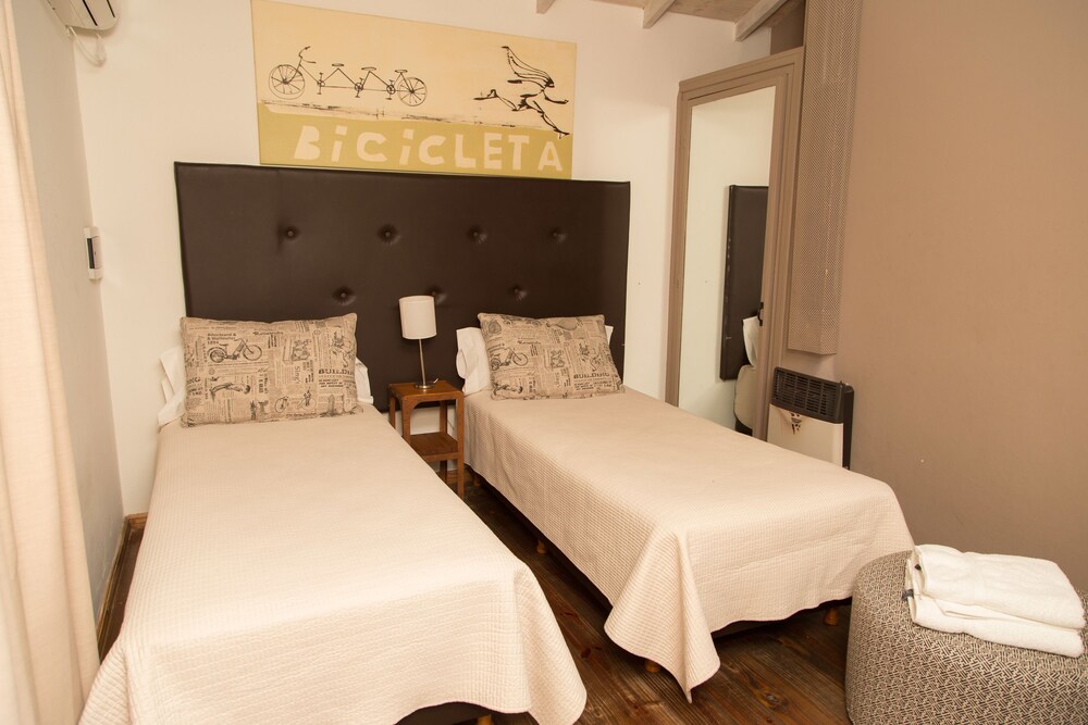 Hosteria de la Cascada 36/72