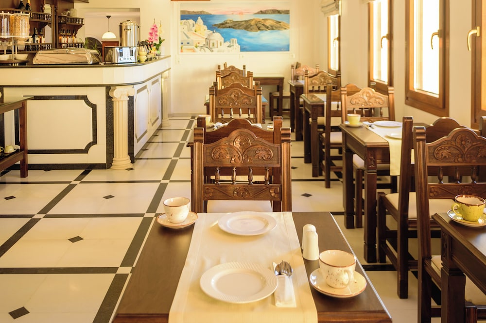 Astir Thira 44/57