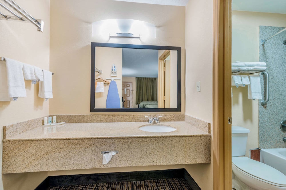 Quality Inn Cullman I-65 Exit 310 12/30