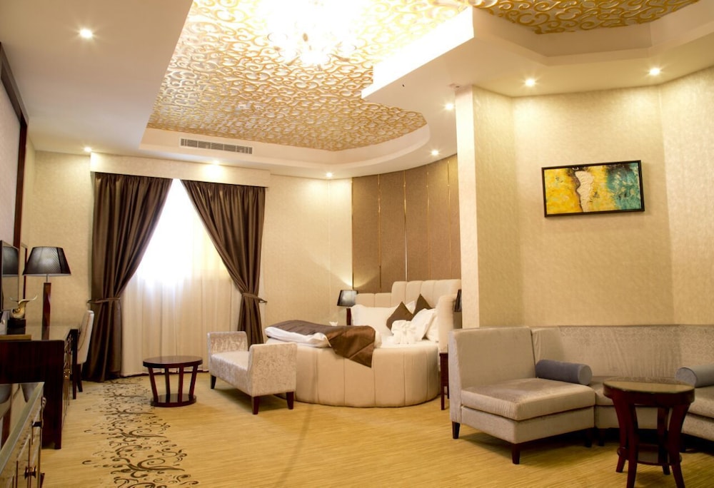 عطلة الخليج(Holiday Khaleej) 42/54