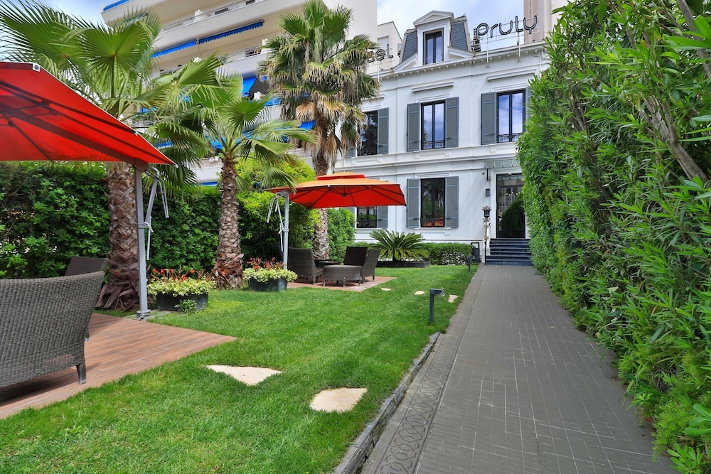 Hotel Pruly 40/45