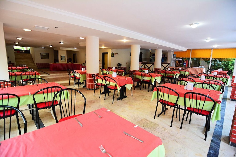 Arsi Sweet Suit Hotel 25/26