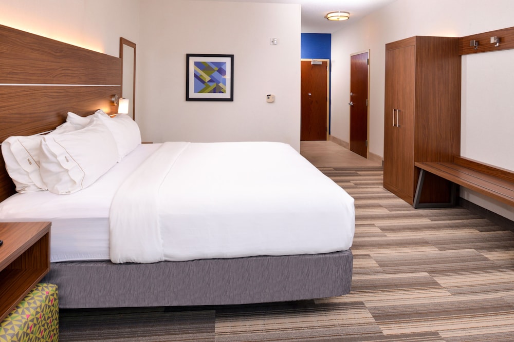Holiday Inn Express Hotel & Suites Urbana-Champaign(U Of I Area) 19/74