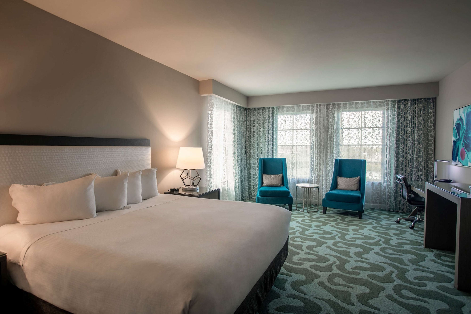 Deluxe, King Bed, Intracoastal View