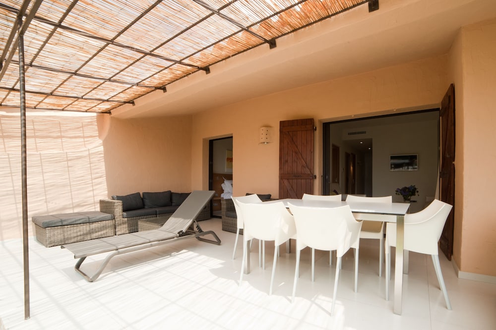 Villa Santa Giulia Palace 39/50