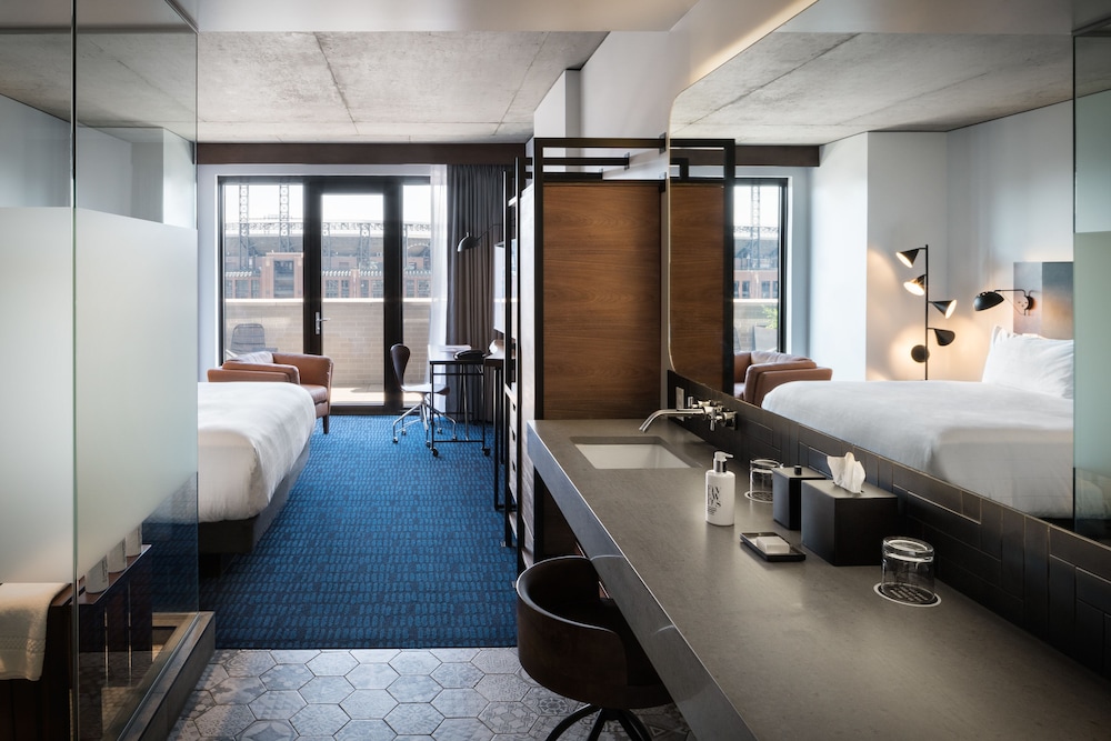 The Maven Hotel At Dairy Block 26/83