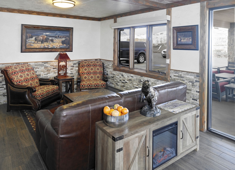 Ridgeline Hotel at Yellowstone, an Ascend Collection Hotel 36/59