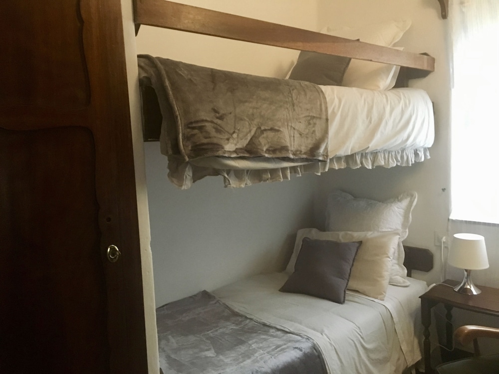 3 BEDROOMS, CHALET, KITCHEN