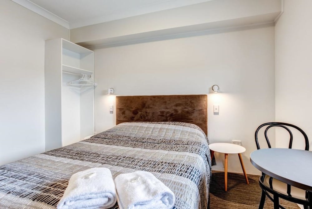Arena Hotel 9/43