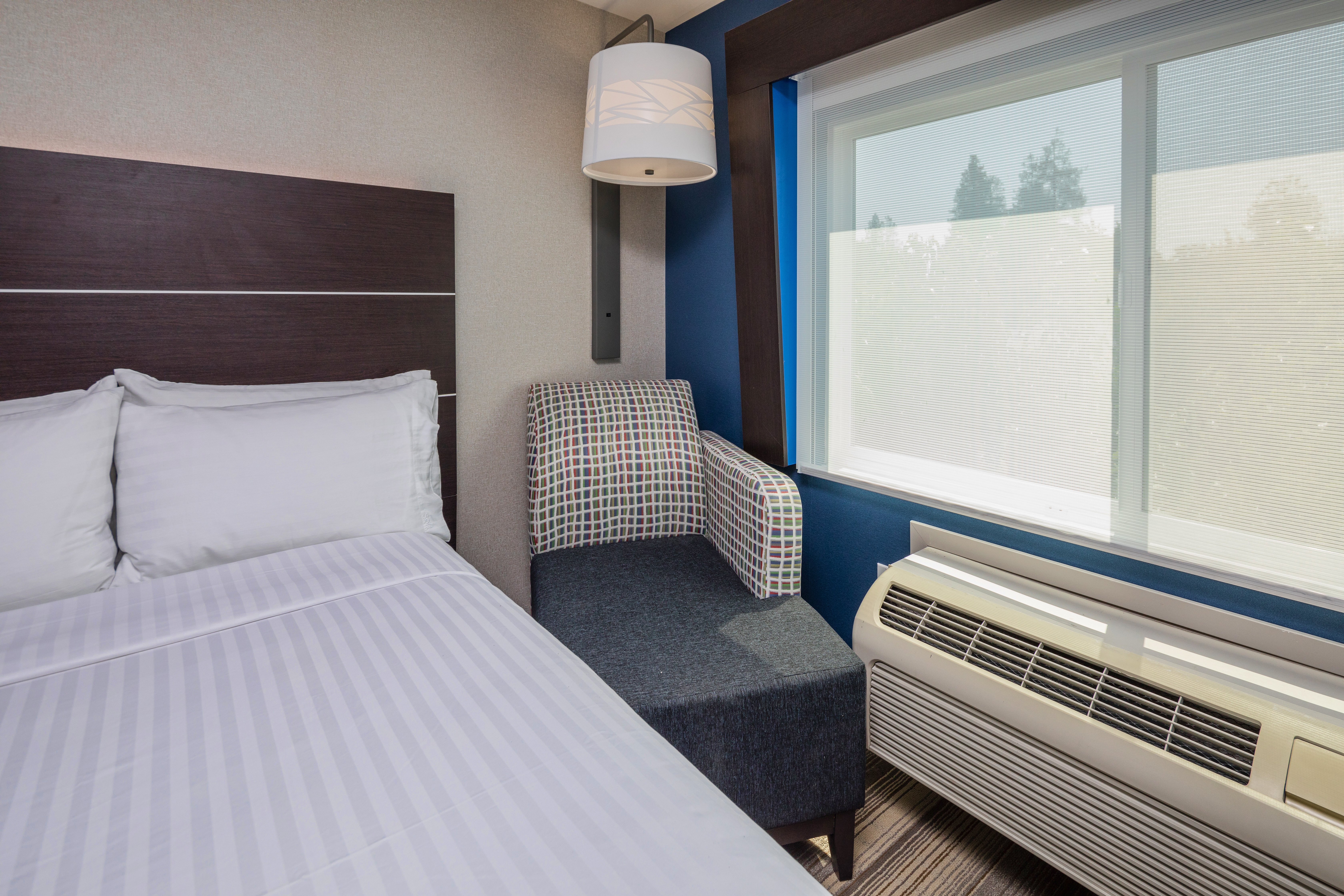 HOLIDAY INN EXPRESS SUNNYVALE - SILICON VALLEY 17/78