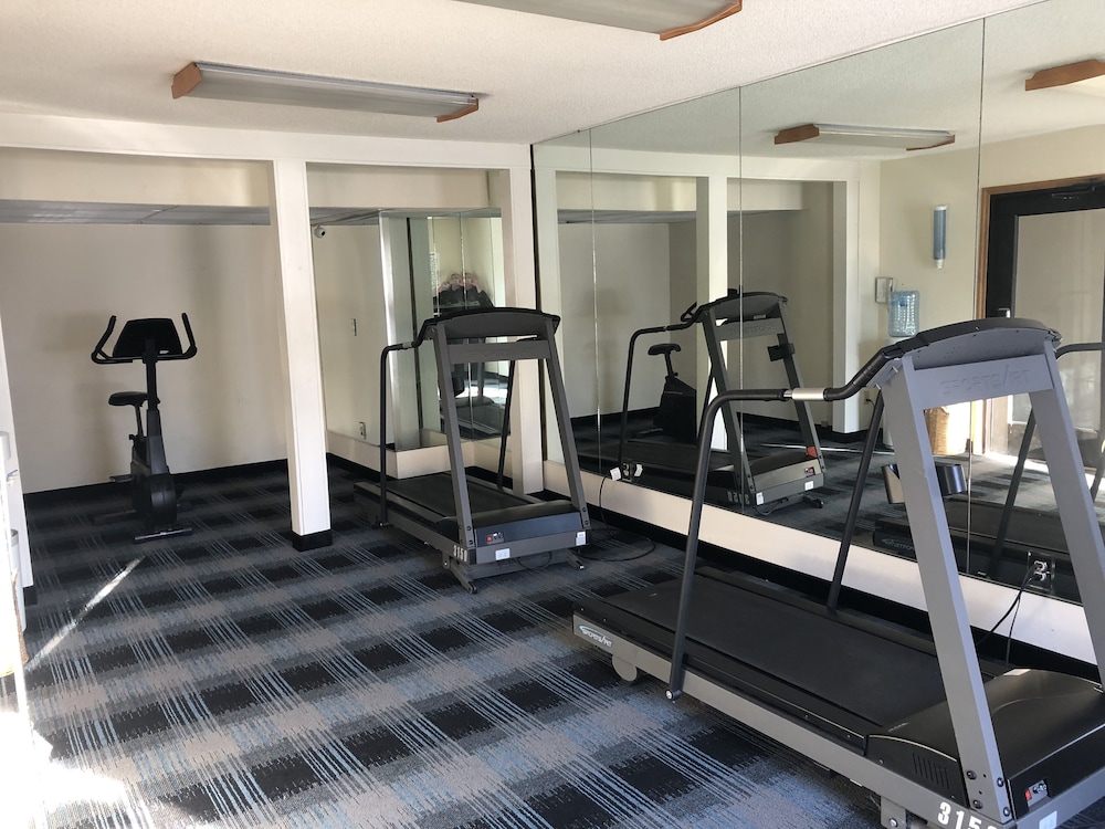 Quality Inn Dublin I-81 37/73