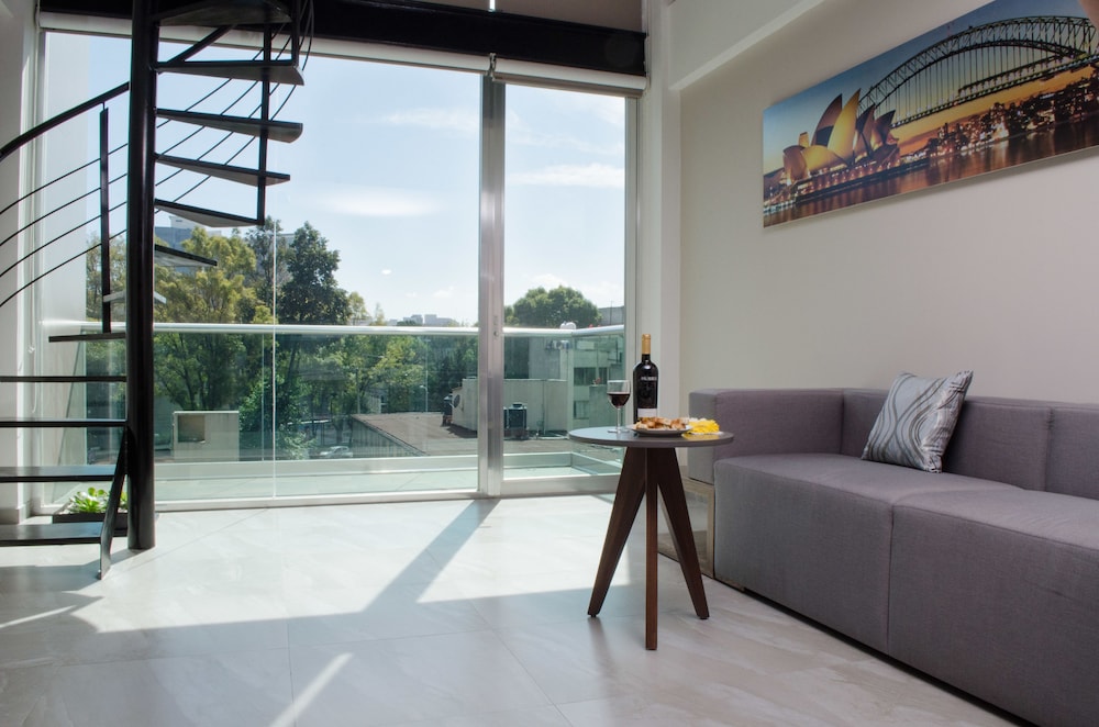 J. Towers Hotel Suites 43/68