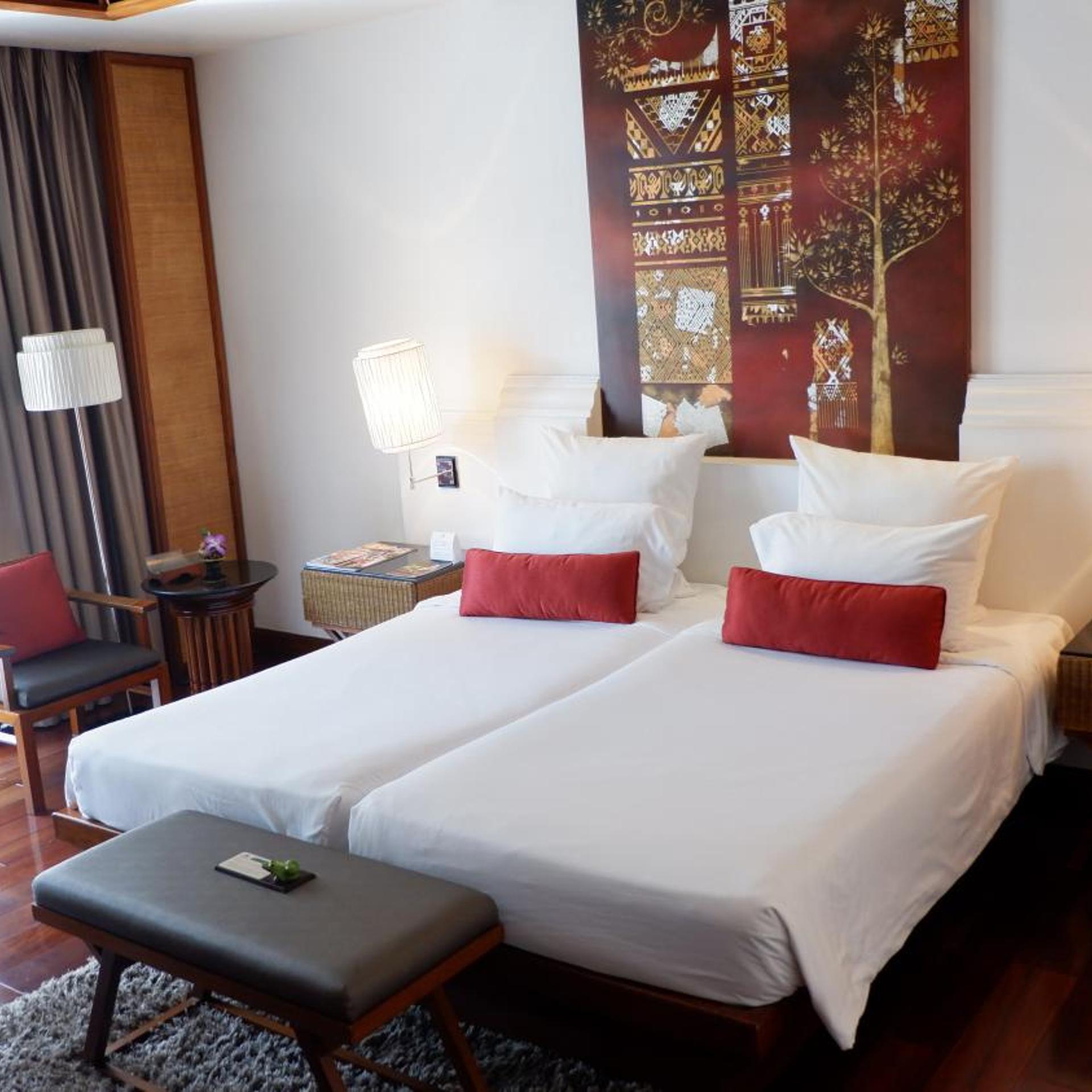 غرفة ديلوكس بسرير مزدوج بحوض استحمام، Ratilanna Riverside Spa Resort Chiang Mai 2/8