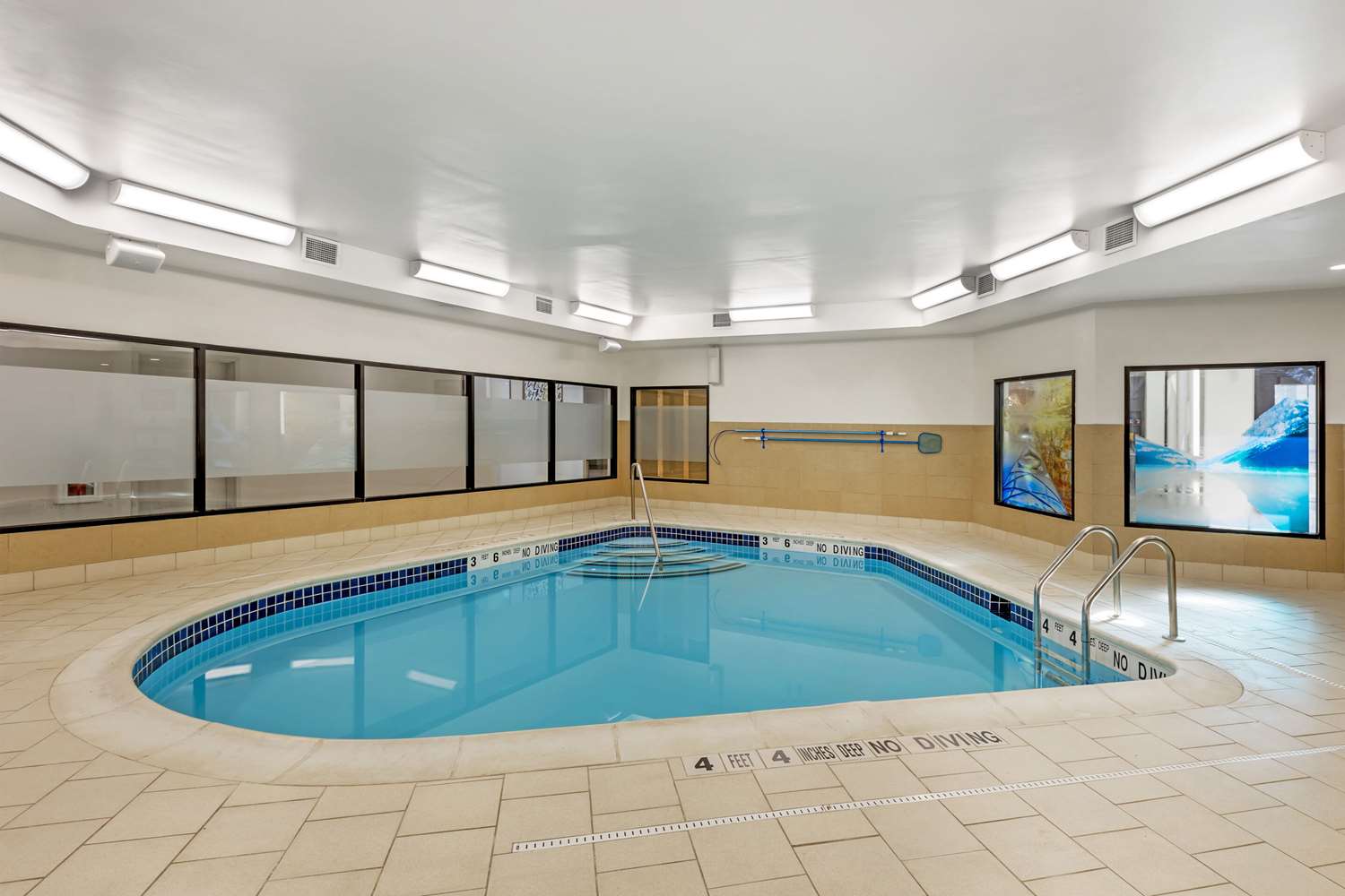 Comfort Inn & Suites Verona at Turning Stone Resort Casino 6/15