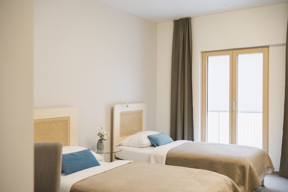 ART HOTEL 9/42