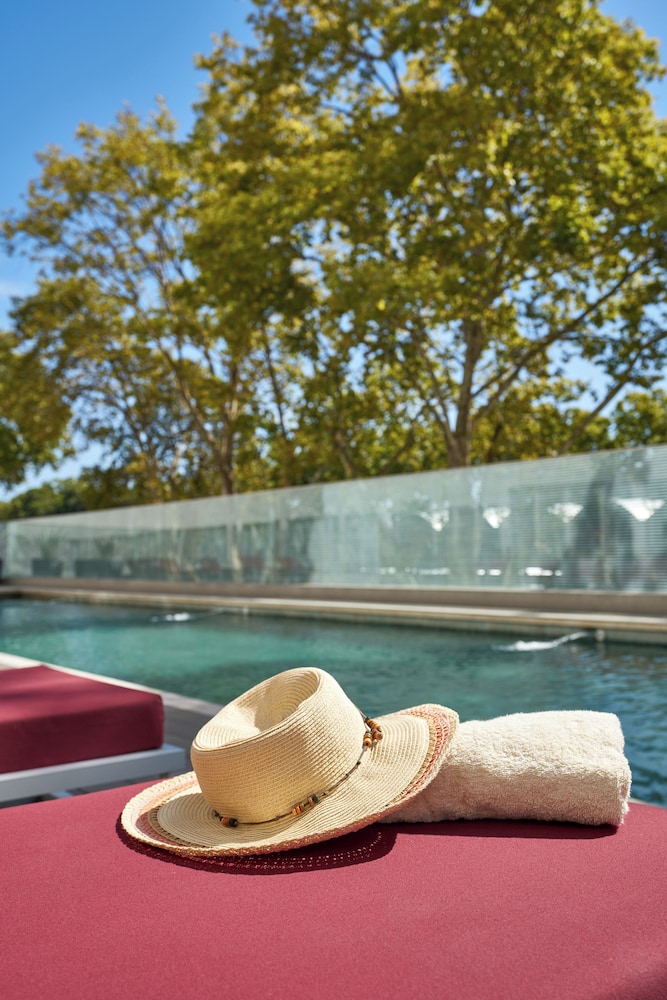 Almarena Puerto Retiro, Affiliated by Melia 24/61