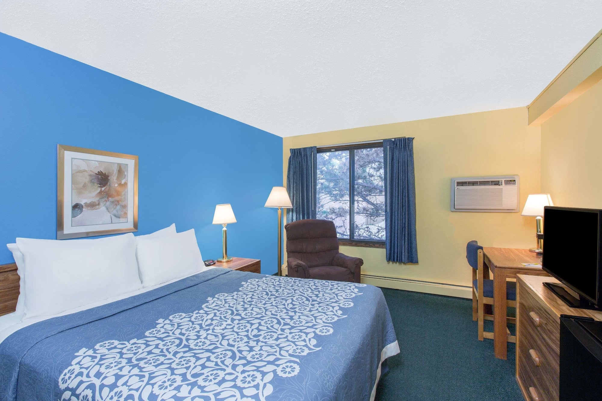 BUSINESS, KING BED