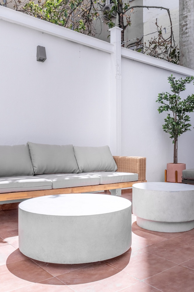 limehome Madrid Calle Ave Maria 33/50