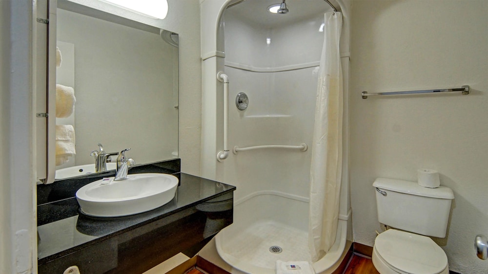 Motel6 Longview, TX 62/64
