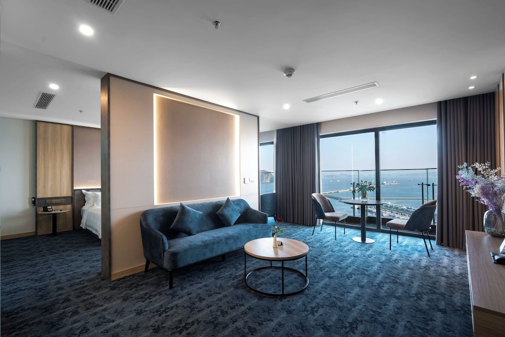 Wyndham Garden Legend Halong 37/50