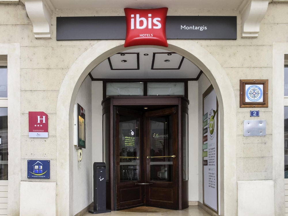 Ibis Montargis 8/75
