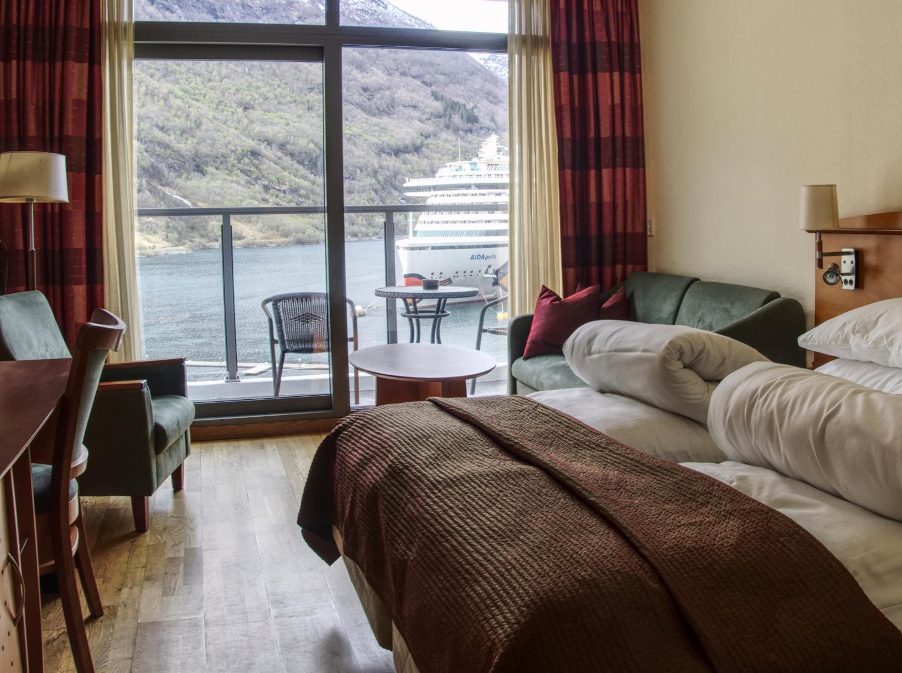 Superior, Twin Beds, Fjord View، Havila Hotel Geiranger 8/10