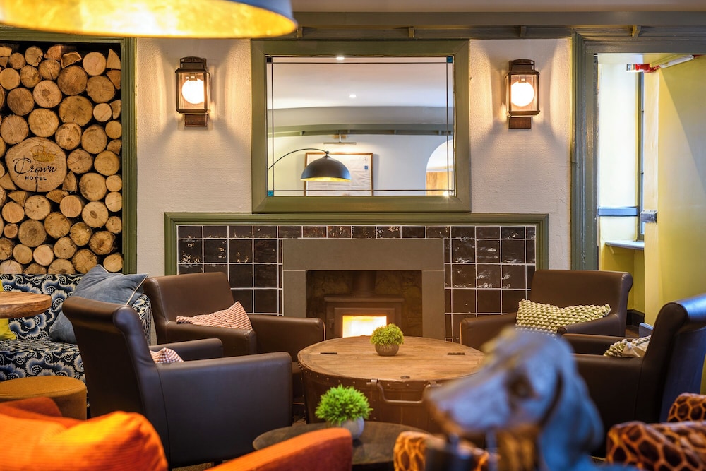 The Crown Hotel 24/50