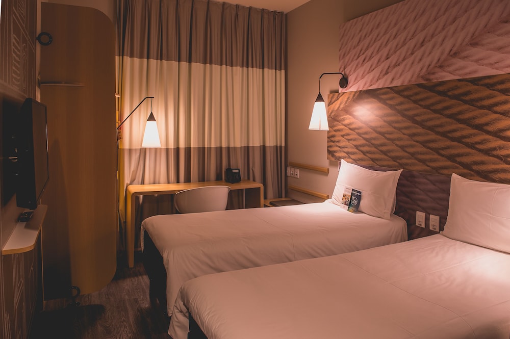 Ibis Carlos Barbosa 13/70