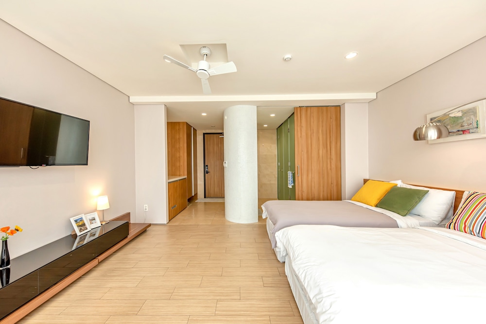 Art, Twin Beds