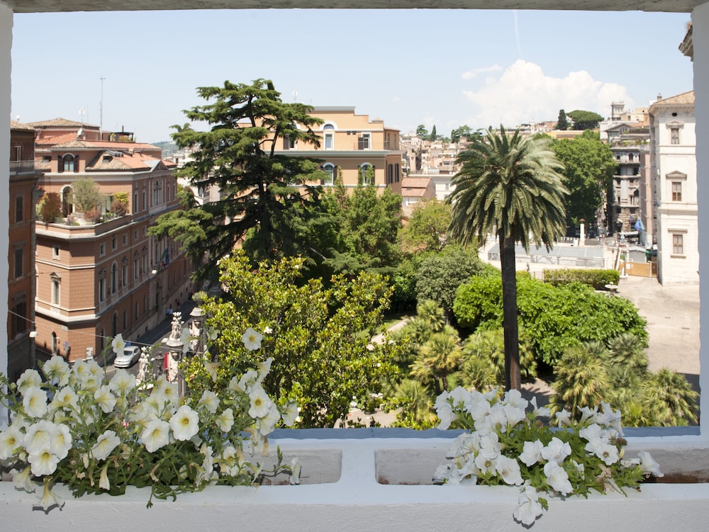 Terrazza Marco Antonio Luxury Suite Rome 66/72