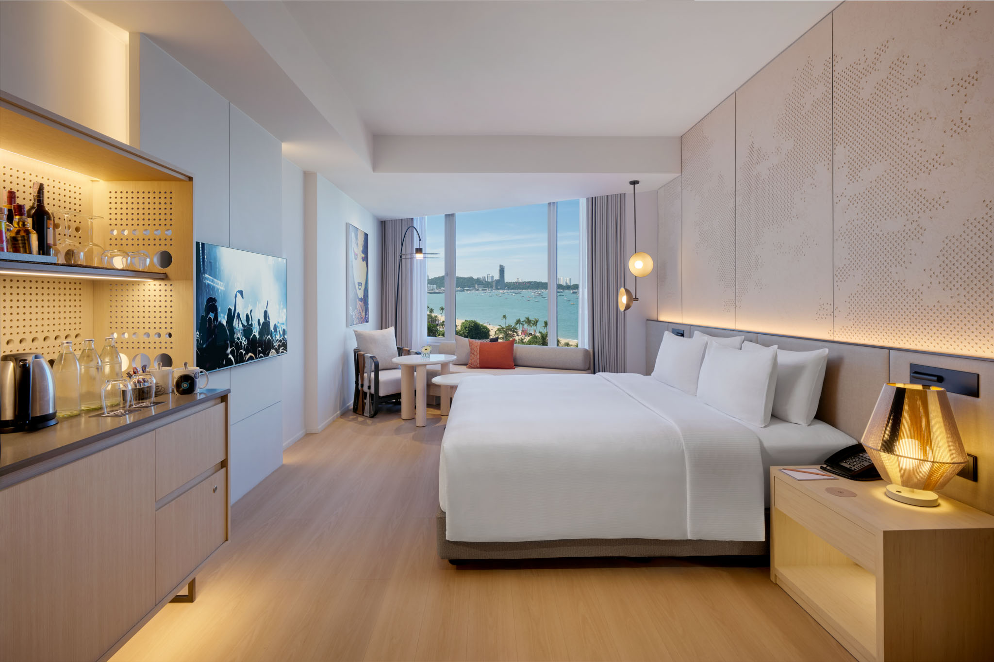 غرفة بسرير مزدوج أو سريرين منفصلين بإطلالة على البحر، Hard Rock Hotel Pattaya 2/8