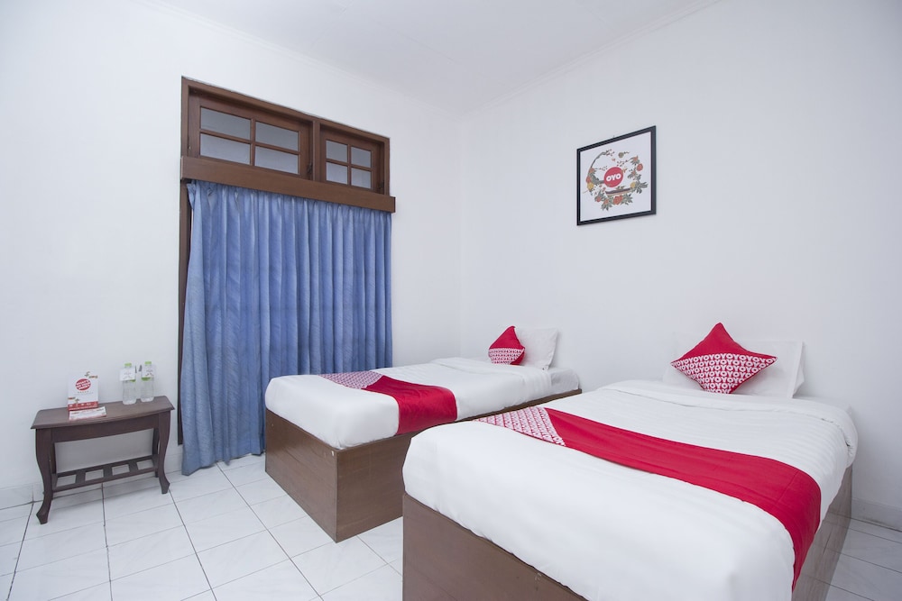 OYO 759 Hotel Dewi Sri 7/17