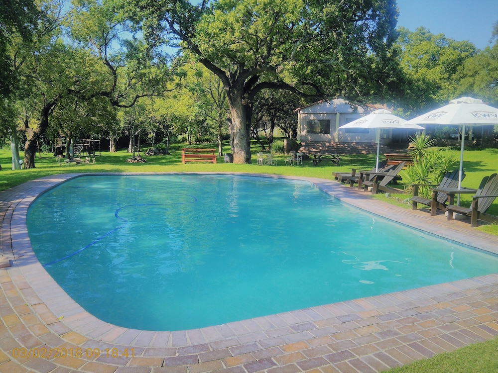 The Venue Country Hotel 3/62